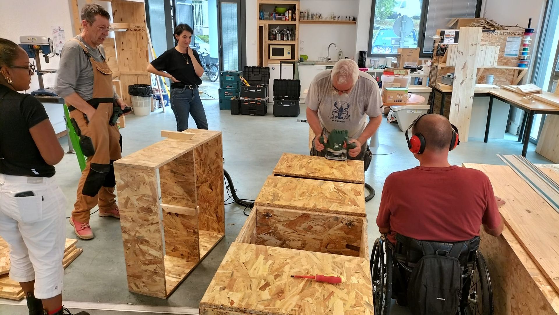 Fabrication des meubles en bois